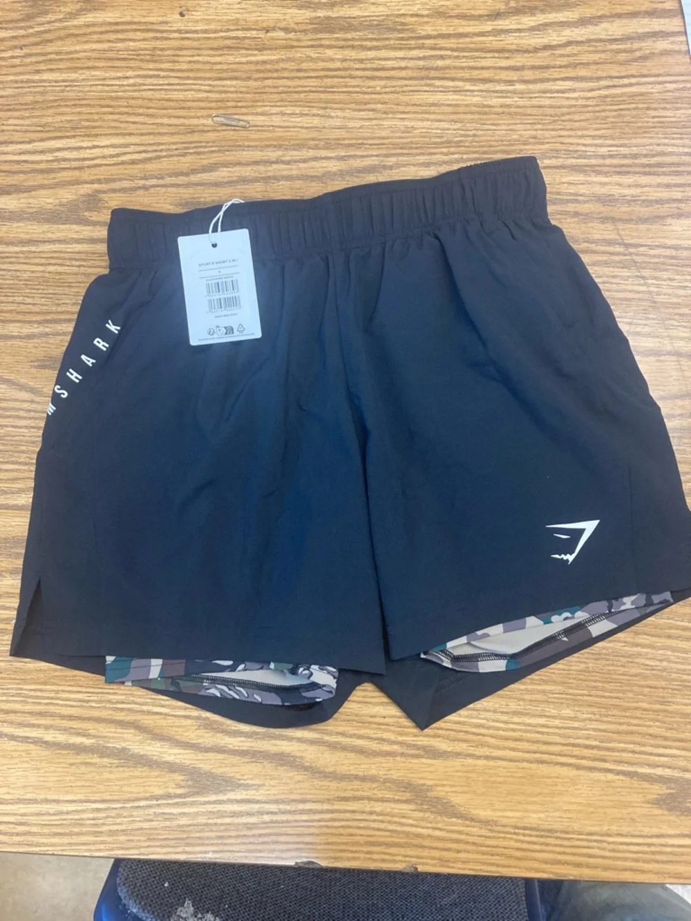 NWT Gymshark Men’s sport 5’ short 2 in 1 Black with Camo Liner size S - Picture 1 of 8